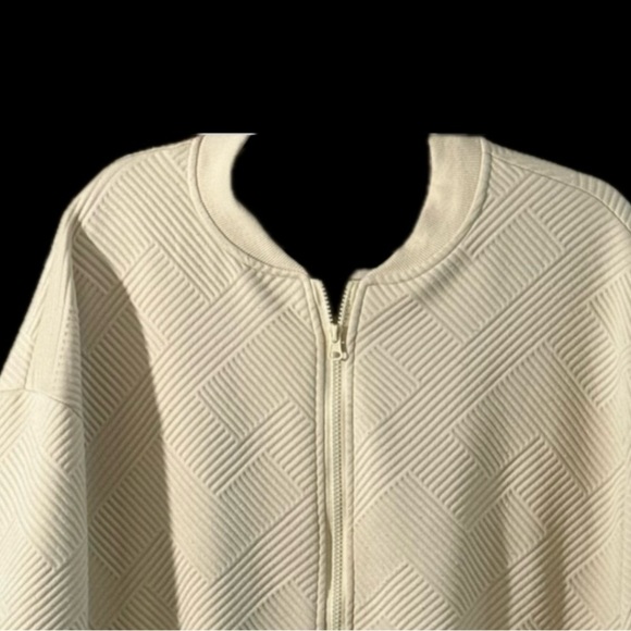 Cream Textured Zip-Up Jacket - Picture 6 of 6